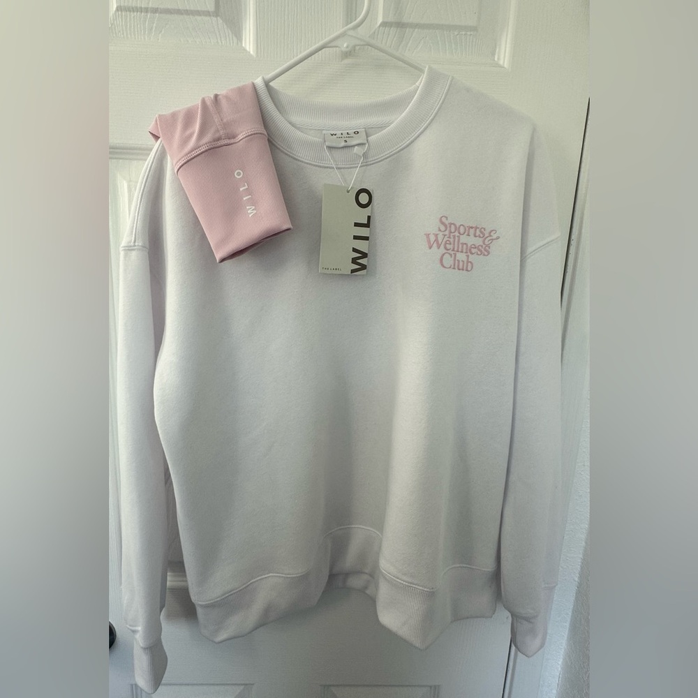 WILO “Sports & Wellness Club” White Sweatshirt and pink biker shorts set. Small